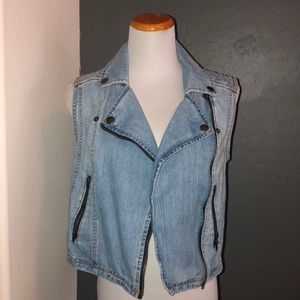 Bullhead sleeveless denim zip vest M